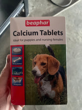 Load image into Gallery viewer, beaphar calcium tablets 180 tablets/108 g
