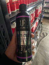 Load image into Gallery viewer, Tauro White coat nourishing shampoo 250ml
