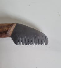 Load image into Gallery viewer, Stripping Knives- Ergo Double Coarse RIGHT
