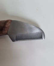 Load image into Gallery viewer, Stripping Knives- Ergo Super Fine RIGHT
