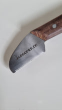 Load image into Gallery viewer, Stripping Knives- Ergo Super Fine RIGHT
