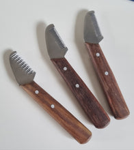Load image into Gallery viewer, Stripping Knives- Ergo Super Fine RIGHT

