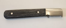 Load image into Gallery viewer, Stripping Knives- Retro Extra Coarse RIGHT
